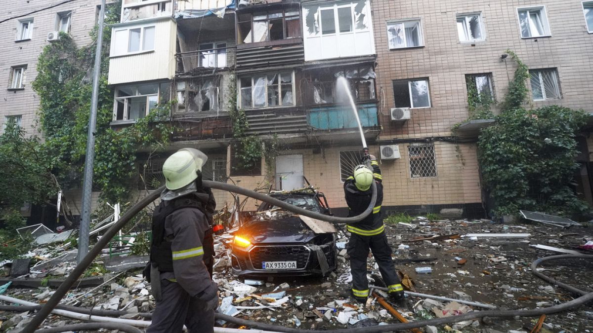 Ukraine war: Kharkiv targeted by massive Russian attack