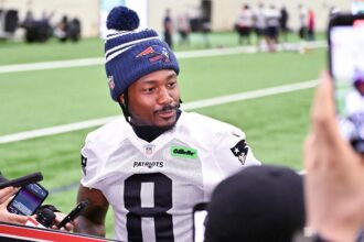 Patriots star Stefon Diggs dodges ‘personal’ questions related to viral boat video