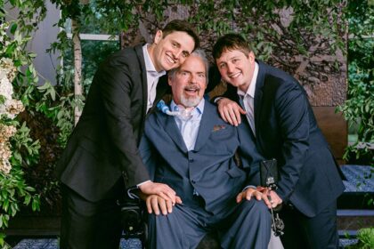 Former Falcons star Tim Green refuses to let ALS silence him as father-son podcast creates lasting legacy