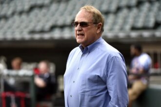 Bulls, White Sox owner to be deposed for lawsuit after fan was shot