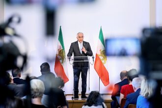 Exiled prince warns Iranian military of ‘final chance’ to stand up to the regime