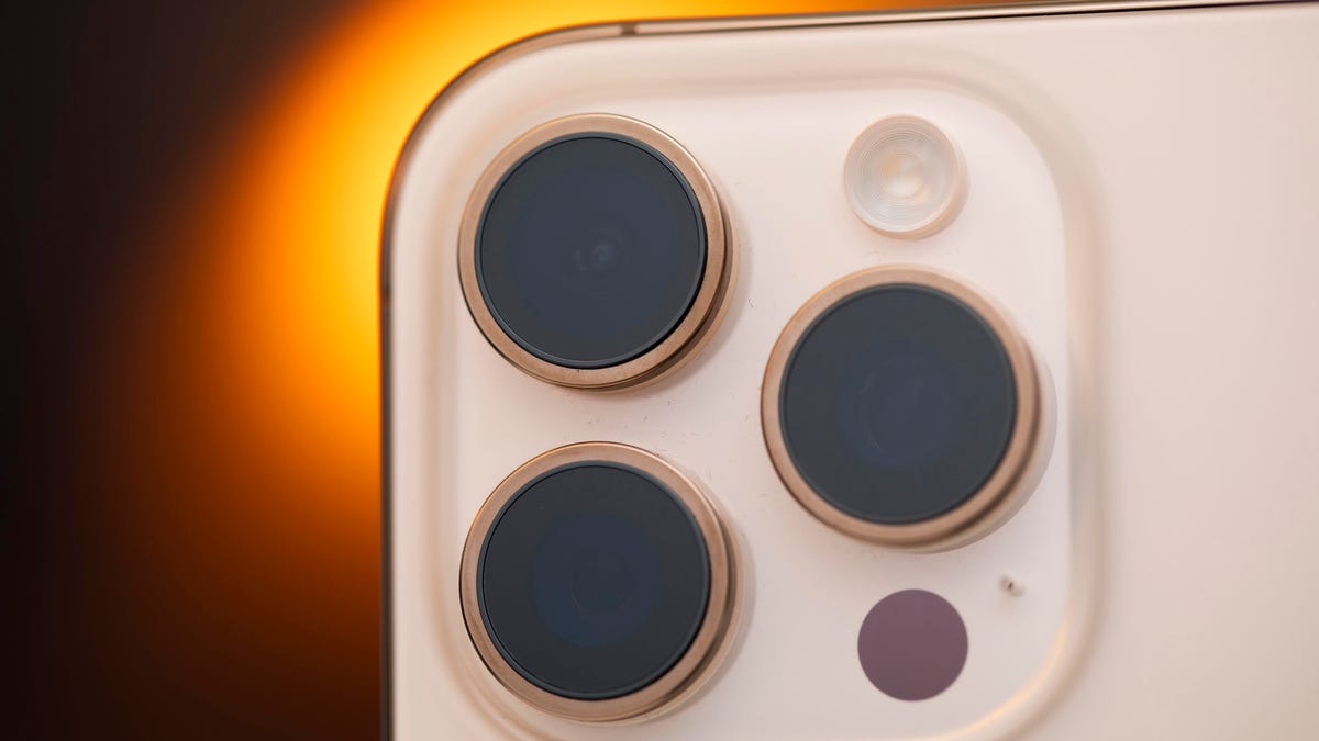 I Need Apple to Make the iPhone 17 Cameras Amazing. Here’s What It Should Do
