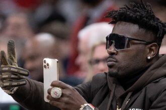 Antonio Brown raises eyebrows with social media posts amid reports he’s wanted for alleged attempted murder