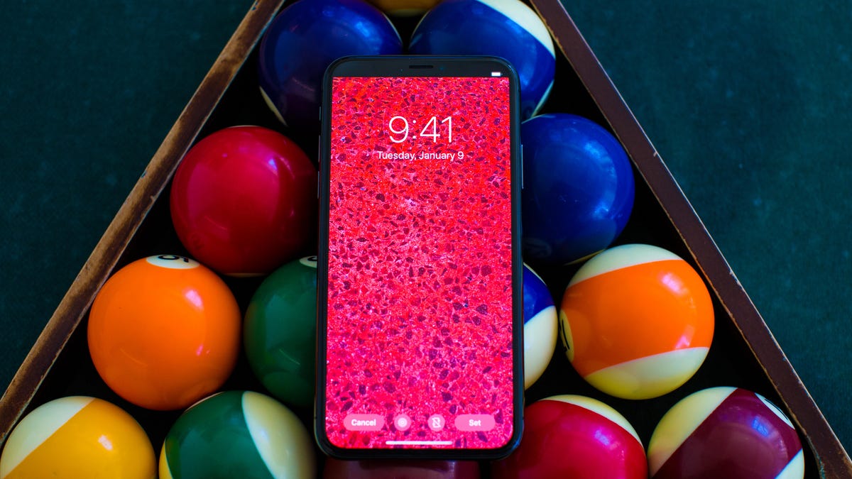 Your 2018 iPhone XS Is Now a ‘Vintage’ Device: Here’s What That Means