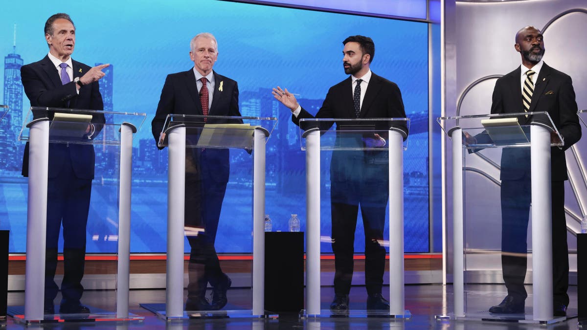 debate photo
