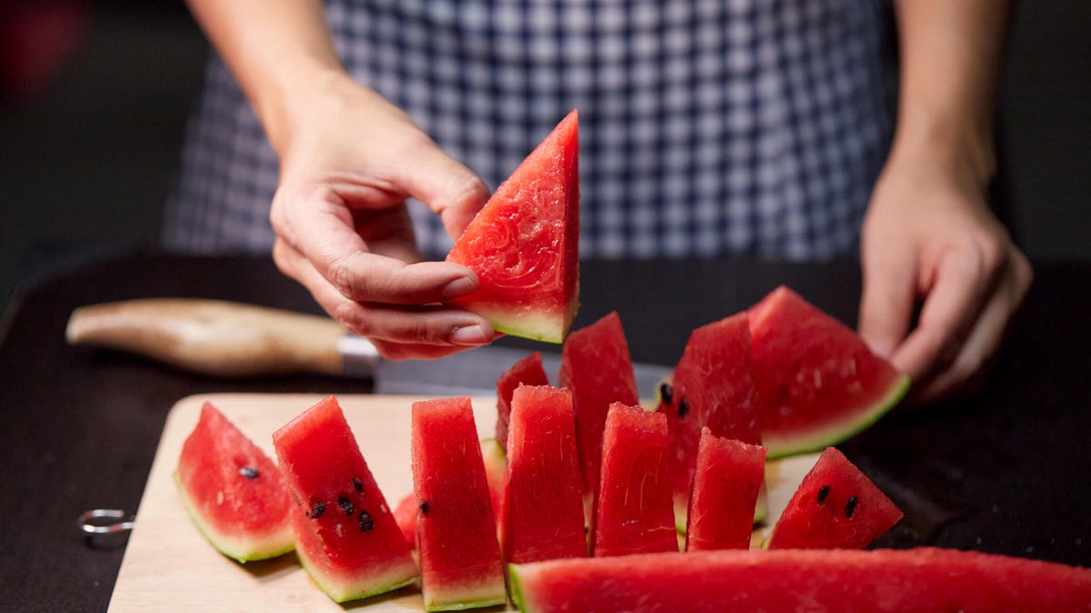 9 Foods for Relieving Headaches and Migraines, According to Doctors and Dietitians