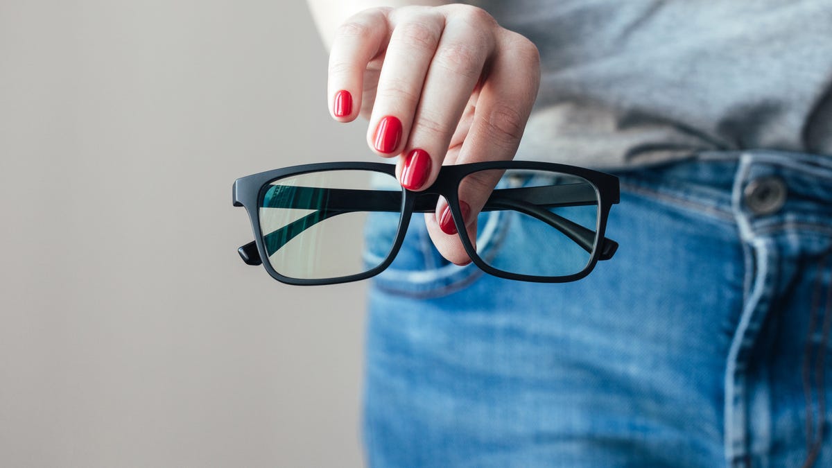 Here’s Where You Can Get Affordable Eye Exams, Glasses and Contacts if You Don’t Have Vision Insurance