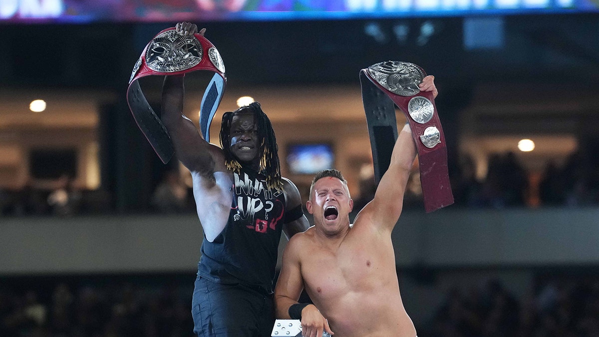 R-Truth wins the title