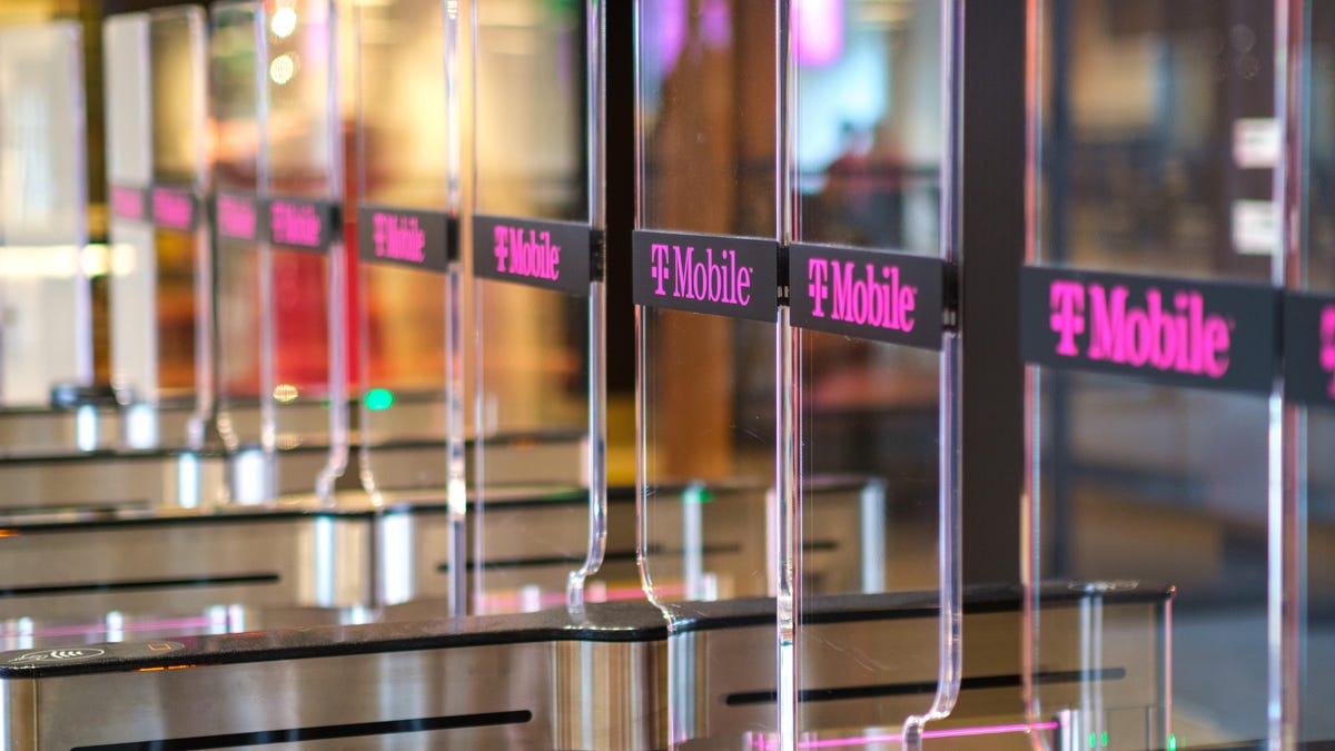 Exclusive: T-Mobile Named Best Mobile Network in US, Adds T-Satellite Features and DoorDash Perks