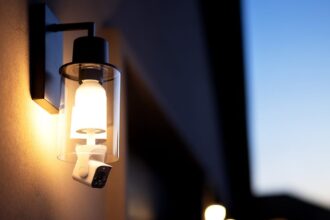 Wyze’s New Bulb Cam Turns Any Light Bulb Socket Into a Security Camera
