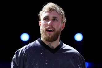 Boxer Jake Paul touts former opponent Ben Askren’s perseverance during ex-UFC star’s bout with serious illness