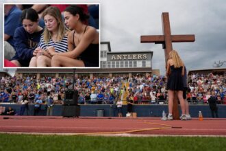 Hundreds gather at Texas high school stadium to honor flood victims