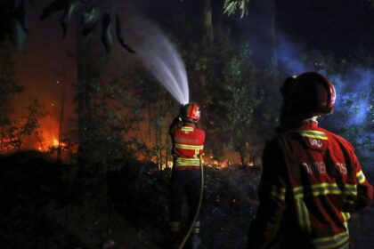 Portugal deploys 2,500 firefighters as fires force village evacuations
