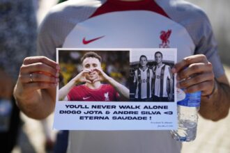 Thousands gather to bid farewell to Diogo Jota, André Silva at funeral