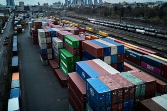 Leaders of EU and Mexico criticise Trump’s 30% tariffs and urge unity