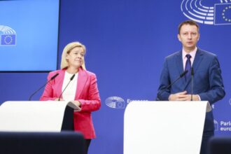 EU budget: Parliament revolts against Commission proposal