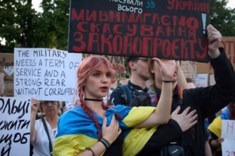 Ukraine approves law to restore independence of anti-graft watchdogs