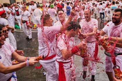 Spain’s San Fermin kicks off with a chupinazo that looks to Palestine