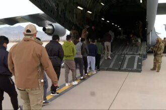 Judge backs Trump admin’s deportation push for 8 illegal migrants after another judge blocks it
