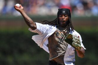 Saints star Alvin Kamara asks for do-over after terrible first pitch before Cubs-Cardinals game