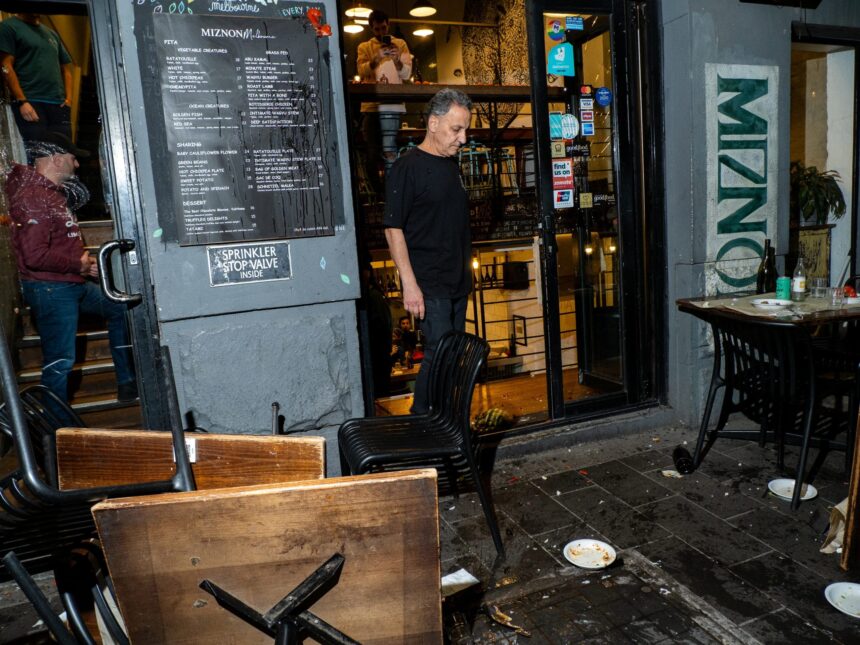 Antisemitic attackers violently target synagogue, Israeli restaurant in Australia