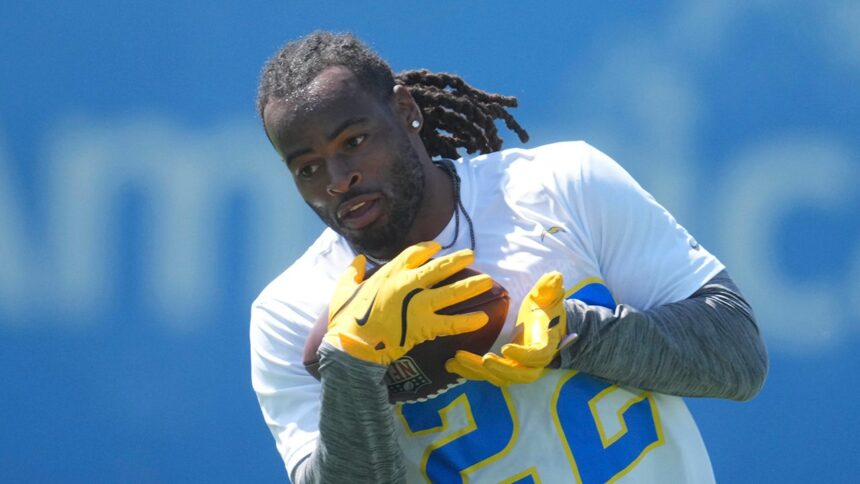Chargers’ Najee Harris sustains ‘superficial eye injury’ during fireworks mishap at holiday event, agent says