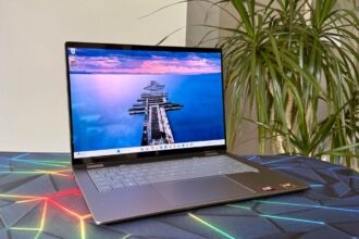 HP OmniBook X Flip 14 Review: Midrange 2-in-1 Offers Style and Value