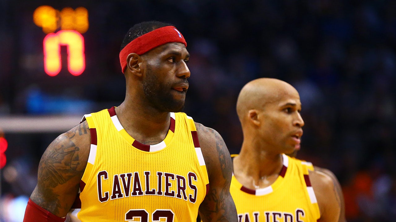 LeBron James’ former teammate explains why it ‘sucks’ playing with him