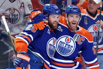 NHL stars Connor McDavid, Leon Draisaitl shock beer league game as surprise players