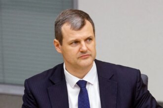European prime minister resigns after protests over past financial dealings