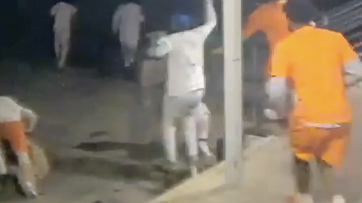 CCTV footage of 10 New Orleans inmates escaping from jail.