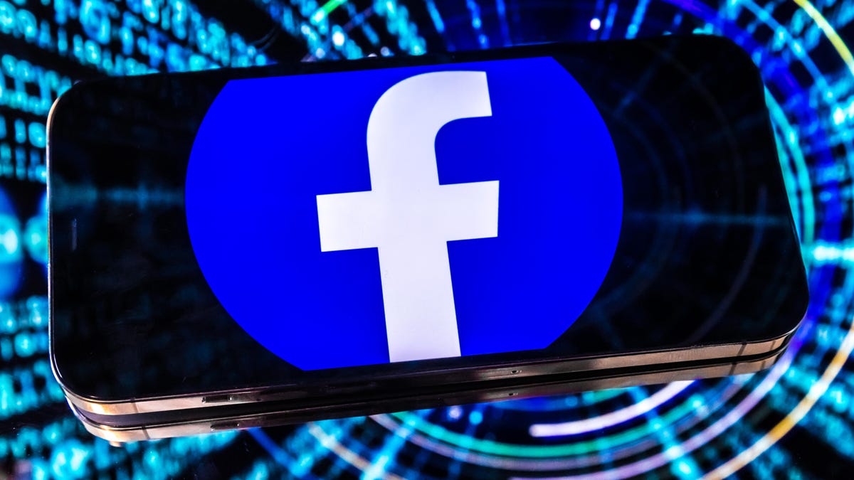 Prepare to Share All Your Pics With Meta If You Turn On Facebook’s New AI Photo Tool