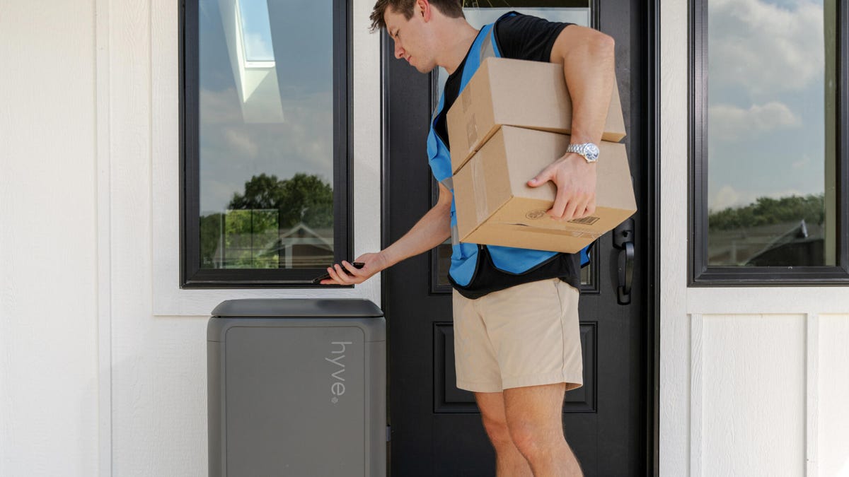 When an Amazon Driver Broke Down My Gate, This Device Would Have Saved Me 0