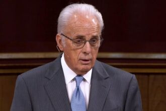 Influential evangelical pastor John MacArthur dead at 86 after health battle