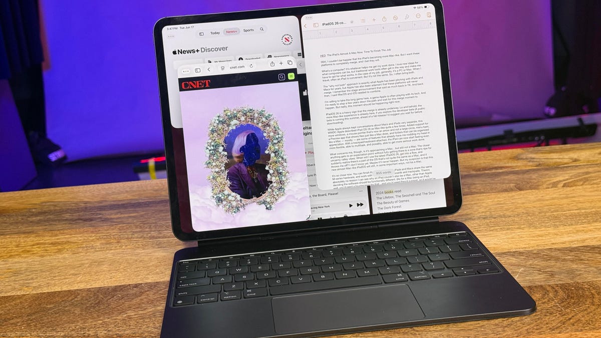 I’ve Tried Making My iPad an Almost Mac With iPadOS 26 Beta
