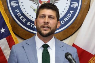 Florida AG threatens to sue US Masters Swimming over gender-participation policy