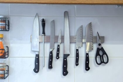 3 Reasons Every Kitchen Needs a Magnetic Knife Strip
