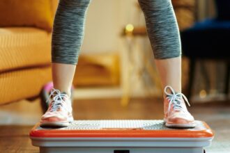 Can Whole Body Vibration Plates Actually Help You Lose Weight? We Asked Fitness Experts