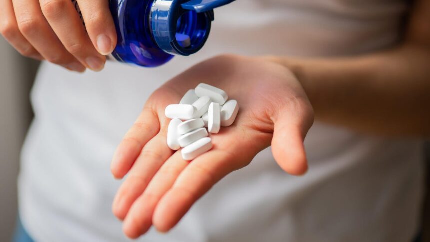 Can NAD Plus Supplements Really Reverse Aging? We Talked to Doctors Learn More About These Trendy Supplements