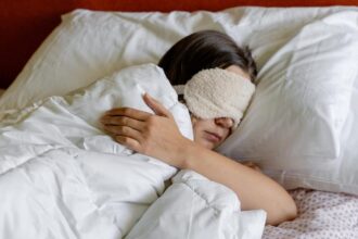 Enabling This One iPhone Feature Has Helped Me Get More Precious, Quality Sleep