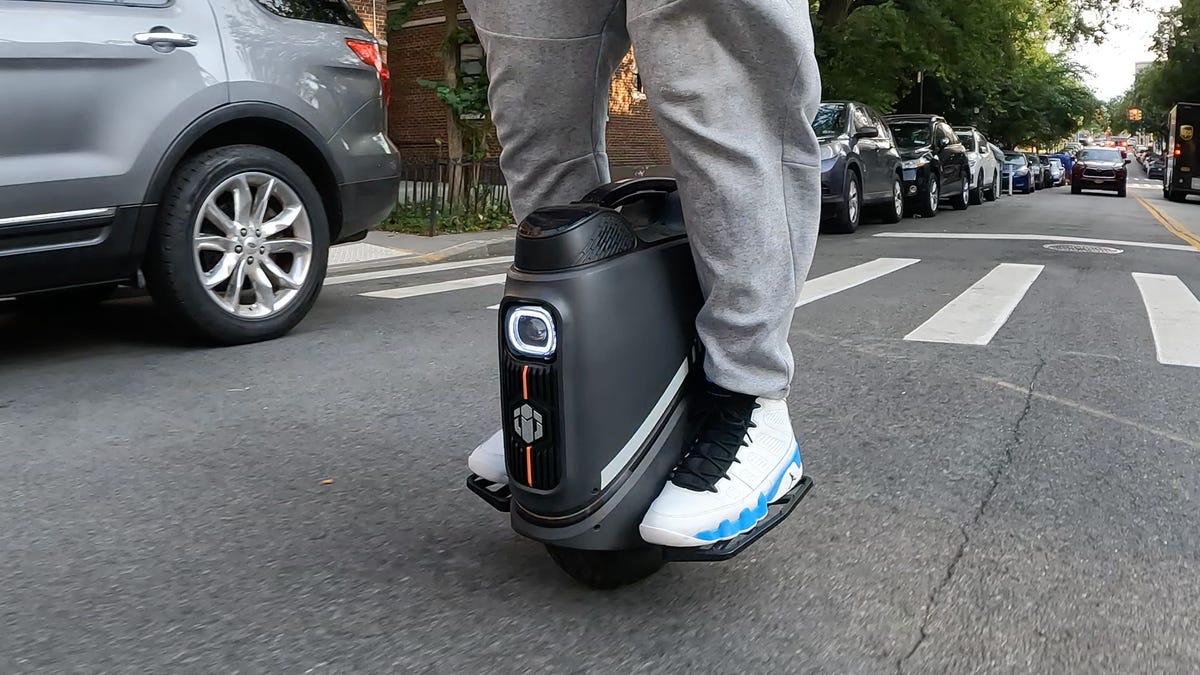 I Tested the Inmotion V9 EUC, and It’s Easily One of the Best Choices for Beginners