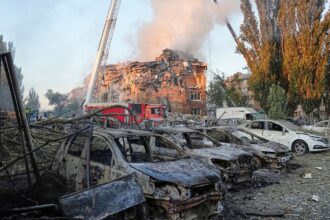 At least four killed and 24 injured in mass Russian attack on Kyiv