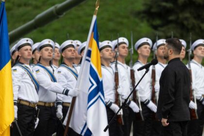 Zelenskyy marks National Flag Day as Russian attacks continue