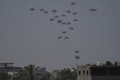 France drops 40 tonnes of humanitarian aid in Gaza as crisis worsens