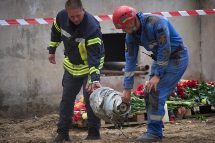 Russia’s strikes cause fires and injuries in Odesa and Dnipropetrovsk