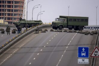 Debunking Trump’s account of Russia’s failed bid to seize Kyiv