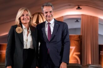 No, Greek PM’s wife didn’t buy a flat with public funds