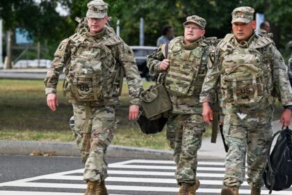 400 National Guard members descend upon DC; expanded crime crackdown expected Wednesday night