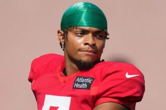 Jets’ Justin Fields shares he’s ‘low-key addicted’ to reading his Bible, talks relationship with God