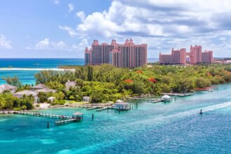 American tourist attacked by shark in vacation hot spot